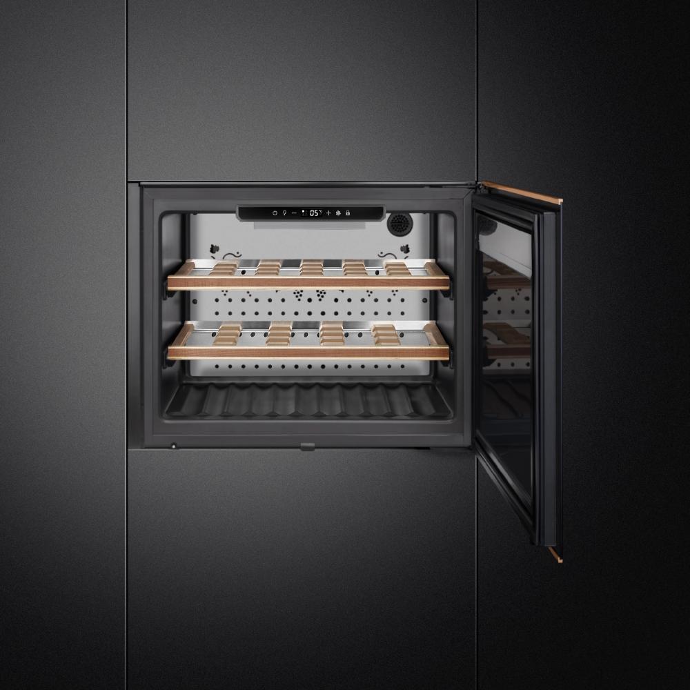 Винный холодильник Smeg CVI621NR3 фото 3 в Ростове-на-Дону Винный холодильник Smeg CVI621NR3 фото 3 в Ростове-на-Дону