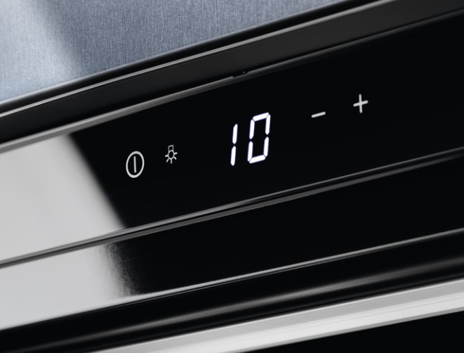 Встраиваемый винный шкаф Electrolux KBW5T фото 2 в Ростове-на-Дону