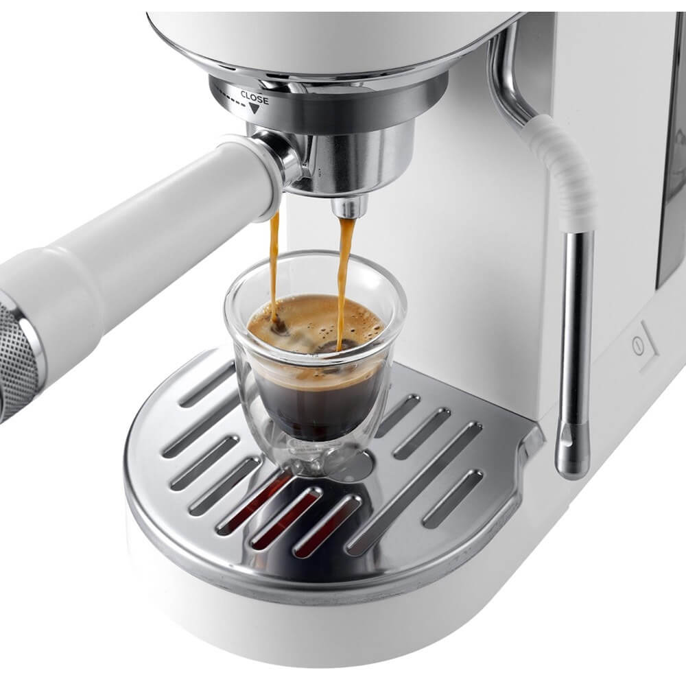 Кофеварка рожковая DeLonghi EC890.WI фото 6 в Ростове-на-Дону