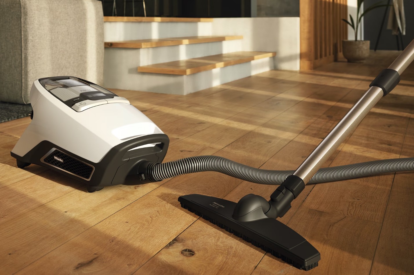 Пылесос Miele Blizzard CX1 Comfort PowerLine XL белый фото 5 в Ростове-на-Дону