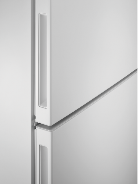 Холодильник Electrolux RNC7ME34W2 фото 7 в Ростове-на-Дону