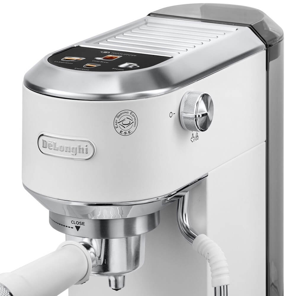 Кофеварка рожковая DeLonghi EC890.WI фото 2 в Ростове-на-Дону Кофеварка рожковая DeLonghi EC890.WI фото 2 в Ростове-на-Дону