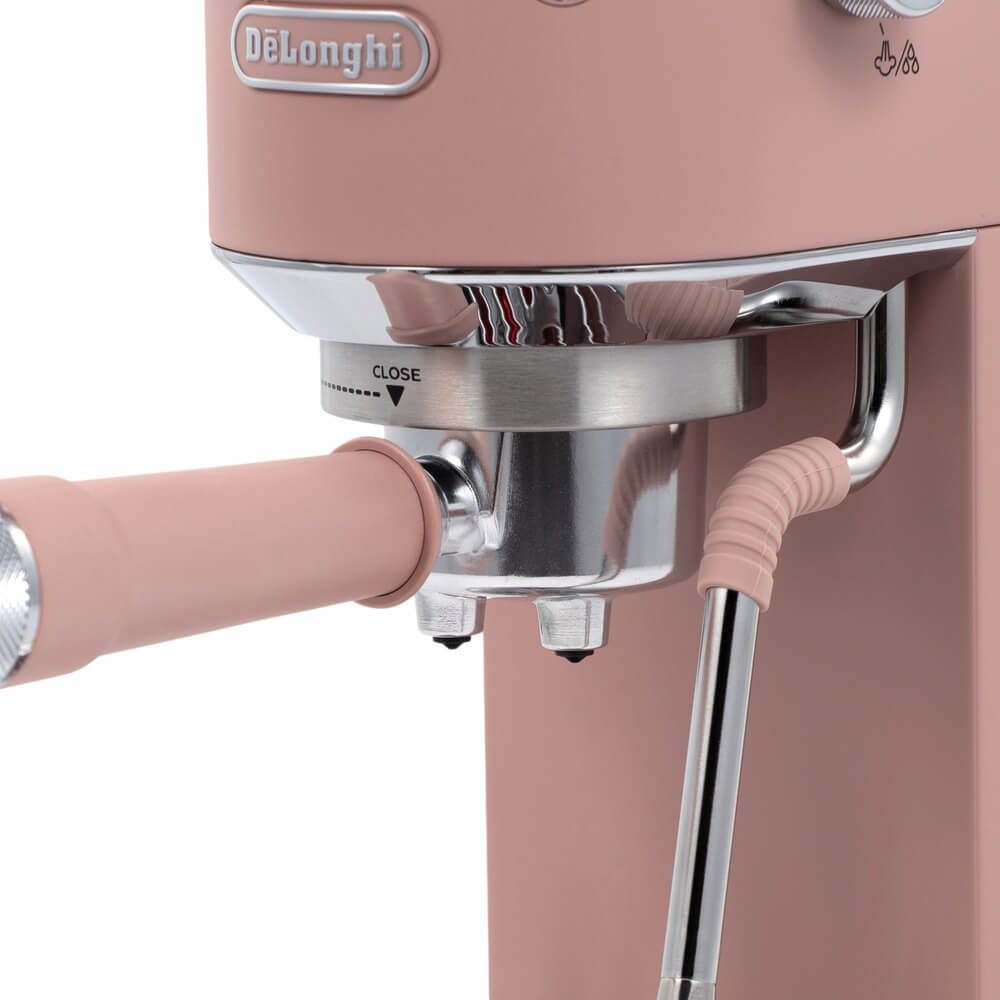 Кофеварка рожковая DeLonghi EC890.PK фото 6 в Ростове-на-Дону