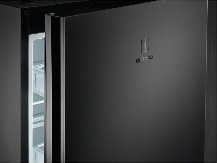 Холодильник Electrolux LNT7ME32M1 фото 4 в Ростове-на-Дону