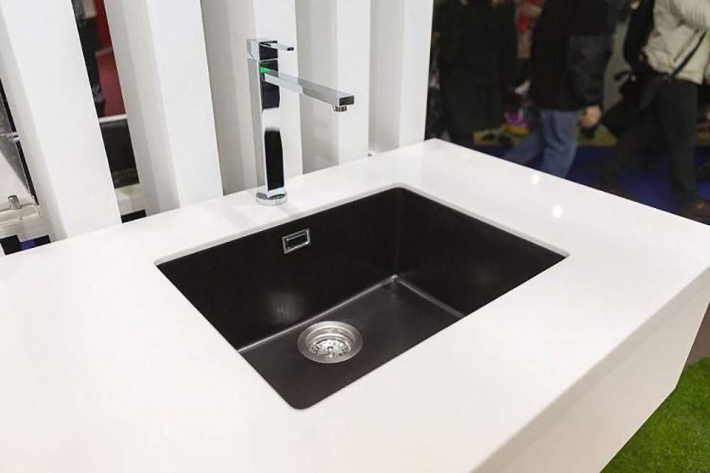 Мойка SCHOCK Soho 60 (N-100) Cristadur 550x430 (подстольный монтаж) серебристый камень фото 2 в Ростове-на-Дону Мойка SCHOCK Soho 60 (N-100) Cristadur 550x430 (подстольный монтаж) серебристый камень фото 2 в Ростове-на-Дону