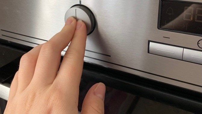 Духовой шкаф Electrolux EZB52430AX фото 3 в Ростове-на-Дону
