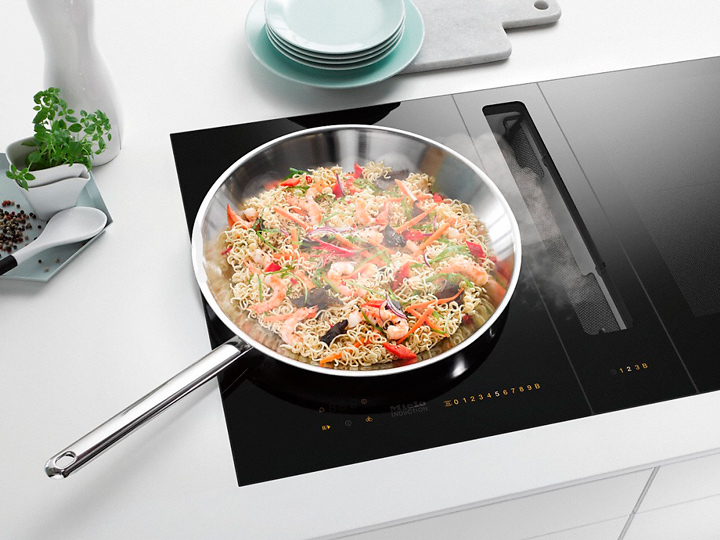 Индукционная панель WOK Miele CS7611 FL фото 2 в Ростове-на-Дону