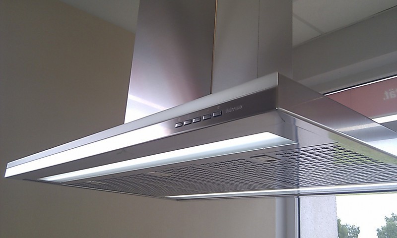 Вытяжка Falmec Lumen isola 120 фото 4 в Ростове-на-Дону Вытяжка Falmec Lumen isola 120 фото 4 в Ростове-на-Дону